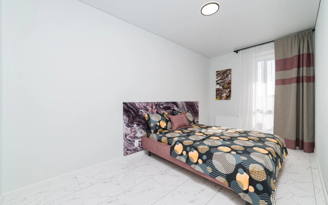 Жилой квартал на улице Новаторов