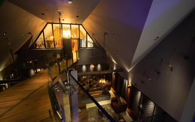 Cave Hotel near Canterbury