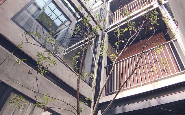 The Gatsby Apartment