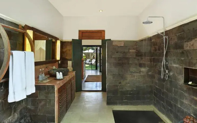 Acacias Villa