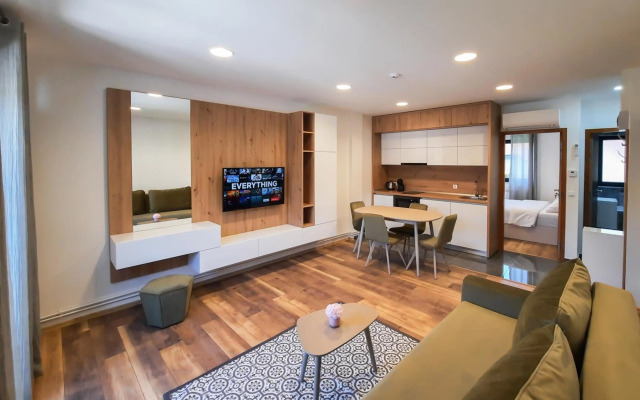 Royal Maison Apartments