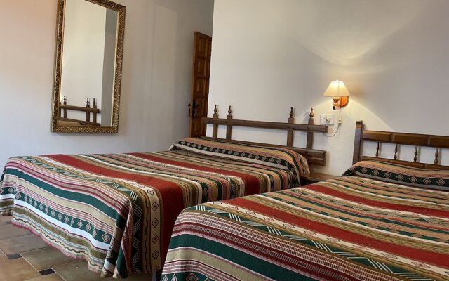 Hostal Rural Poqueira