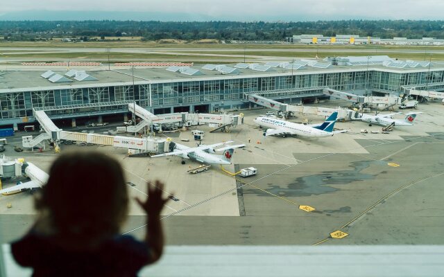 Fairmont Vancouver Airport In-Terminal Hotel