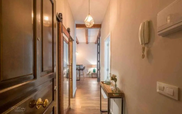 Parking Free - Cathedral Area Apartment