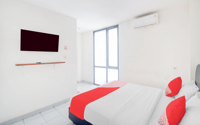 Hotel O J&B Smart Jatinegara – Guest Rooms – Jakarta
