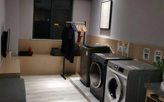 Luoyang 24h qixijia Hotel