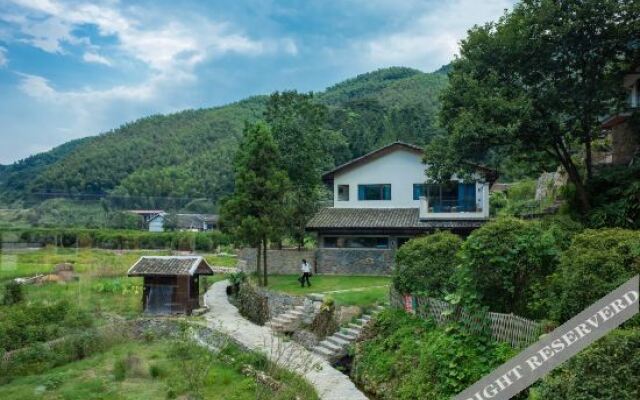 Purling Hills Guesthouse