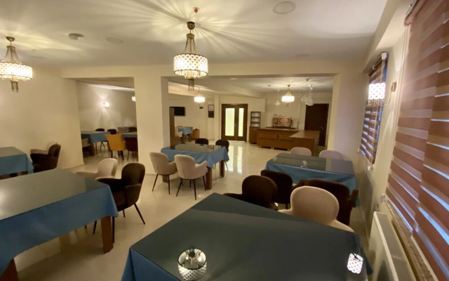 Grand Life Hotel