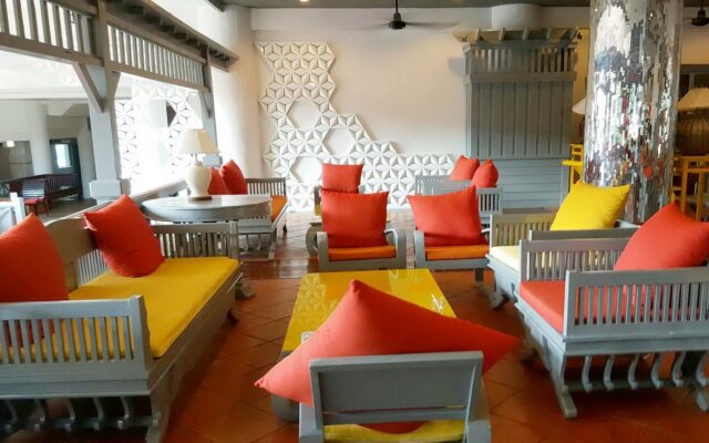 Patong Beach Hotel (SHA Extra Plus)