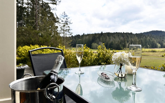 Woodstone Manor Inc.