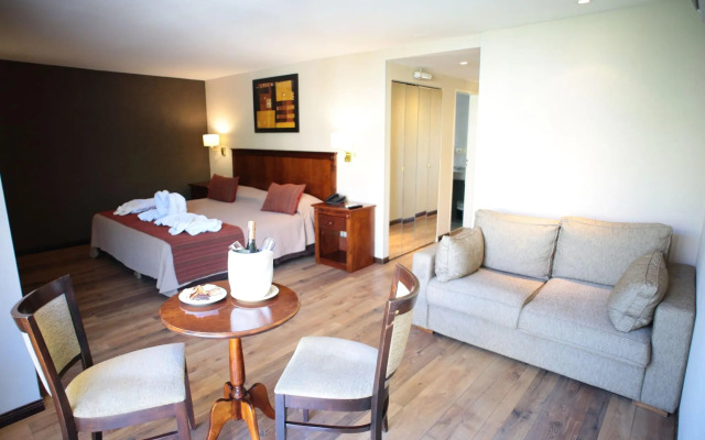 Howard Johnson by Wyndham San Pedro