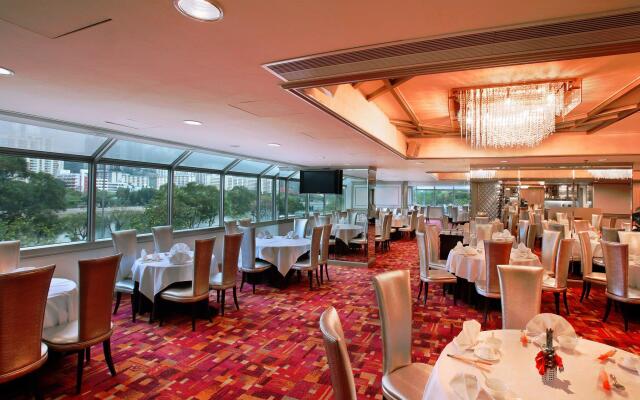 Regal Riverside Hotel