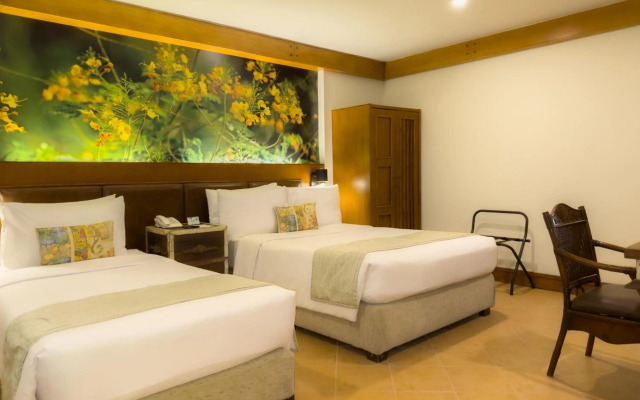 Costabella Tropical Beach Hotel
