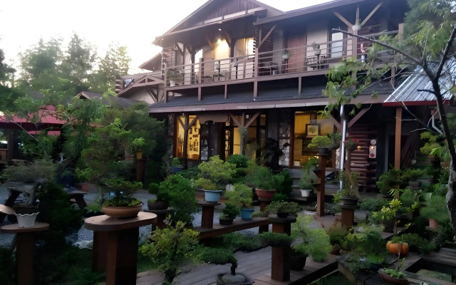 Shiyai Taoyuan B & B