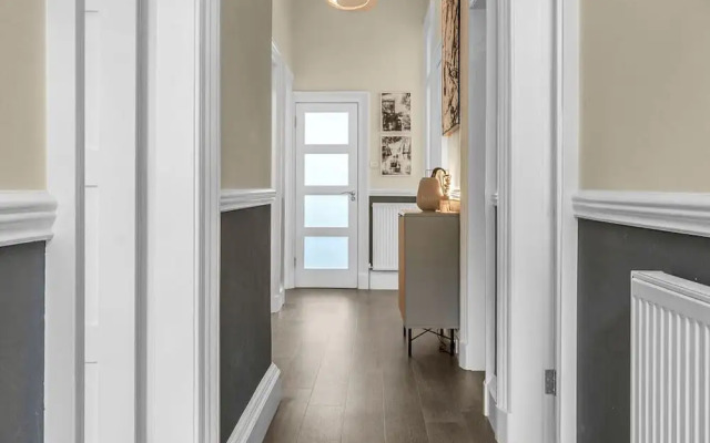 Stylish Elegance in City s Heart