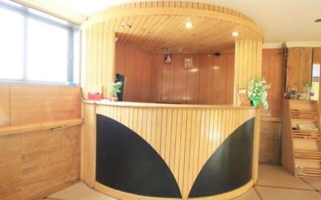 Hotel Yellow Lime