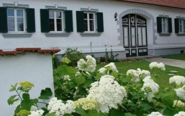 Arkadenhof Kurtz
