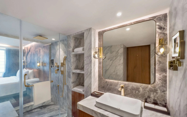 Radisson Blu Hotel & Suites GRT Chennai