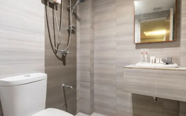 OYO 191 Paradise Apartelle