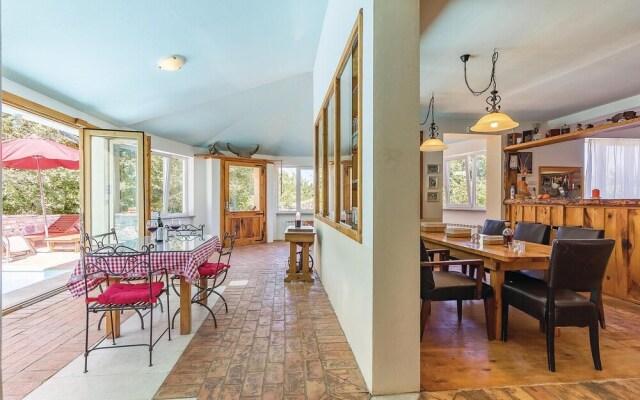 Amazing Home in Liznjan With Sauna, Wifi and 3 Bedrooms