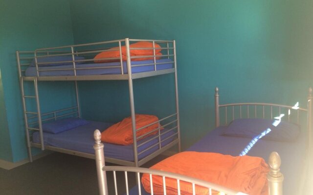 Maxmee Resort (formally Surfers Paradise Backpackers)