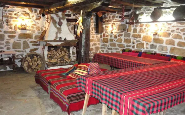 Guest House Golemanite