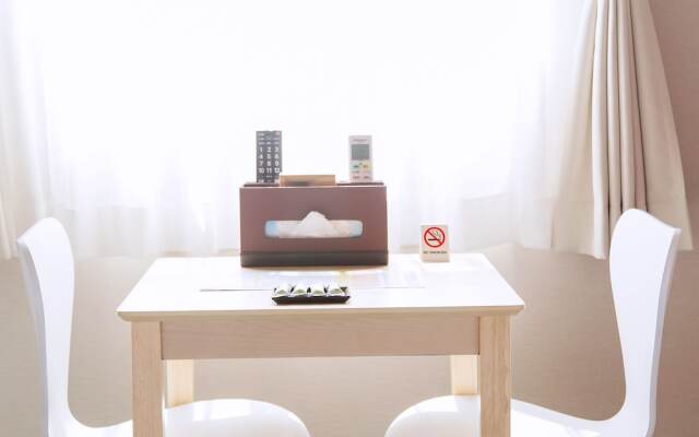 Matsuishi Shijo Karasuma Hostel