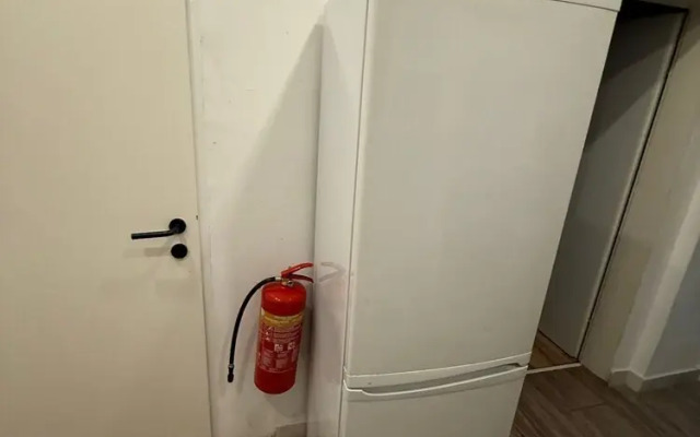 Chic 2BR Apt Steps from Westbahnhof