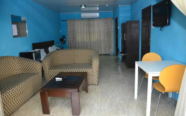 Queens way Resorts