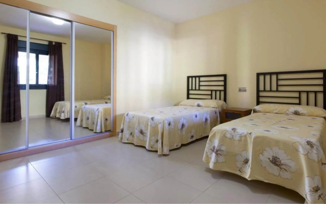 Apartamentos Playamarina