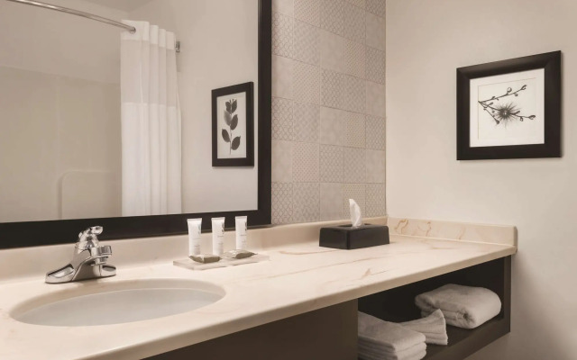 Country Inn & Suites by Radisson, Michigan City, IN