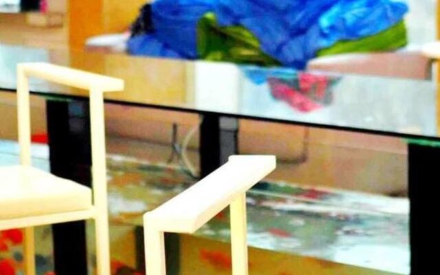 131 International Youth Hostel