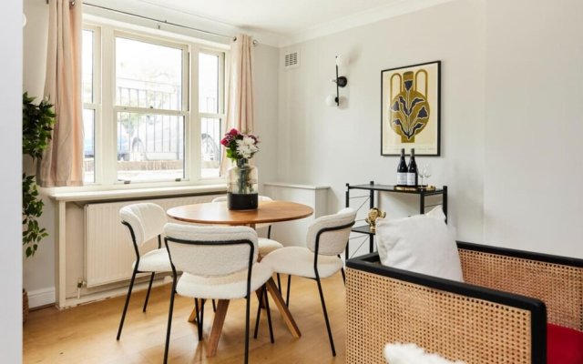 The Putney Getaway - Bewitching 1bdr Flat With Patio