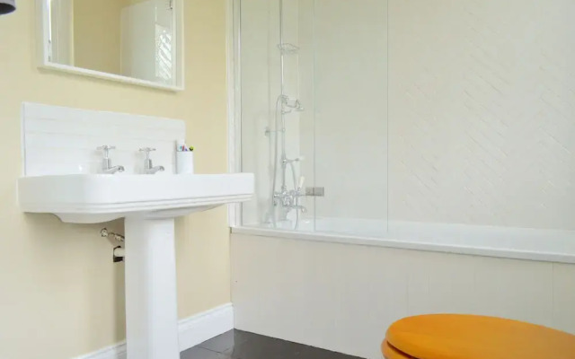 2 Bedroom Apartment in Islington London