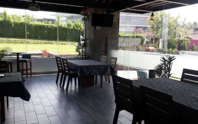 Hotel Rancho Tabachines