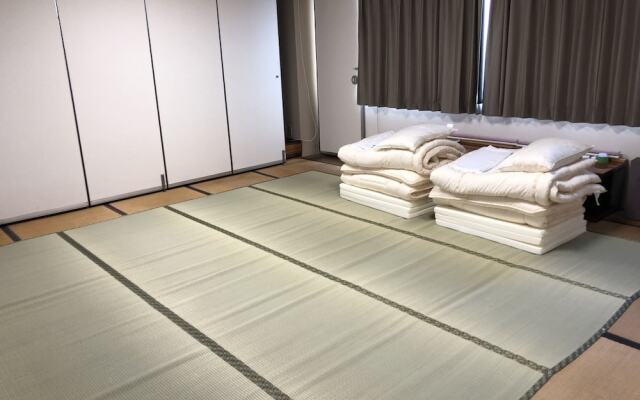Business Hotel Tenmonkan Park - Hostel