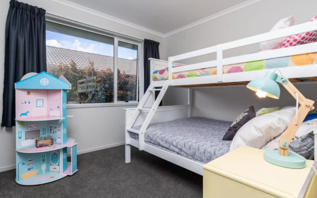 First Choice in Mangawhai - Mangawhai Holiday Home – Guest Rooms – Mangawhai Heads