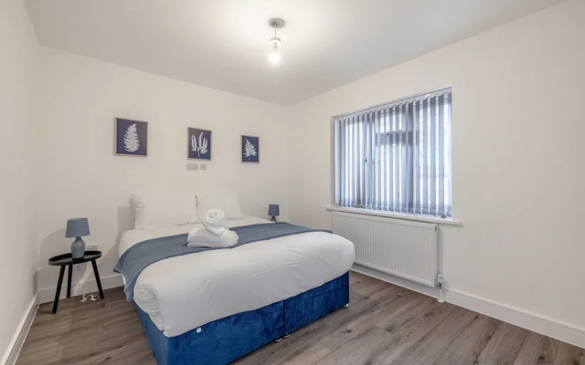 Chic and Comfy 4 Bedroom Stay Baylis