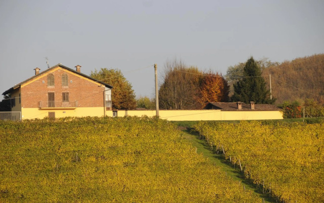 Cascina With Swimming Pool