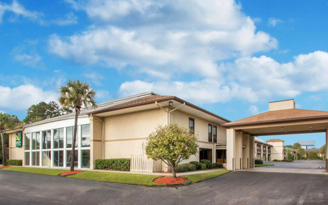 Quality Inn & Suites