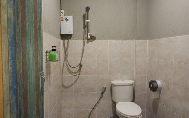 Leisure Hostel