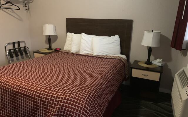 Rodeway Inn & Suites