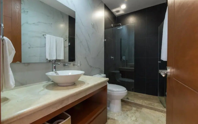 Menesse 205 by CocoBR