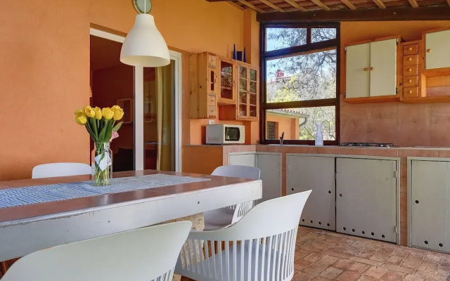 Comfortable Apartment With Private Terrace