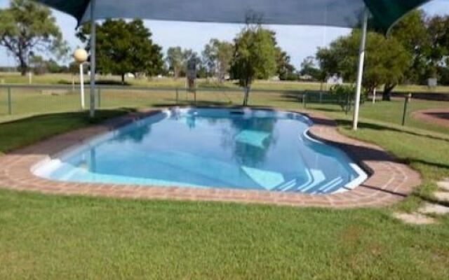 Landsborough Lodge Motel