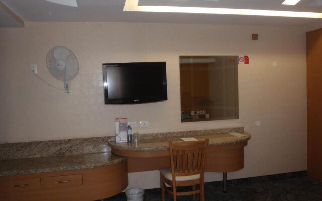 Hotel Plaza Las Fuentes