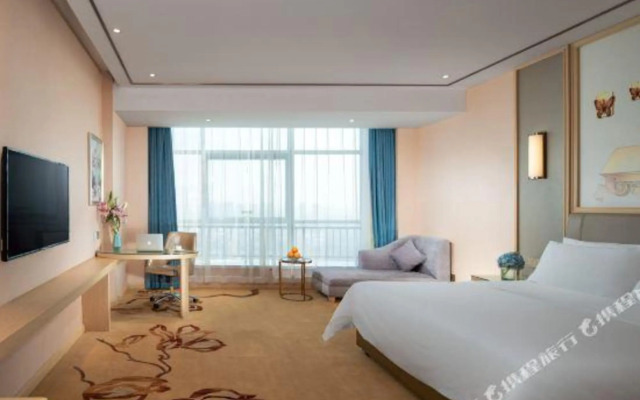 Vienna Classic Hotel (Qilu shoe city zoo store)