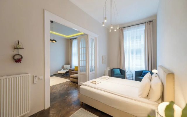 Venus Apartments - Opera III