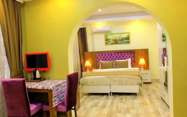 Hotelium 1