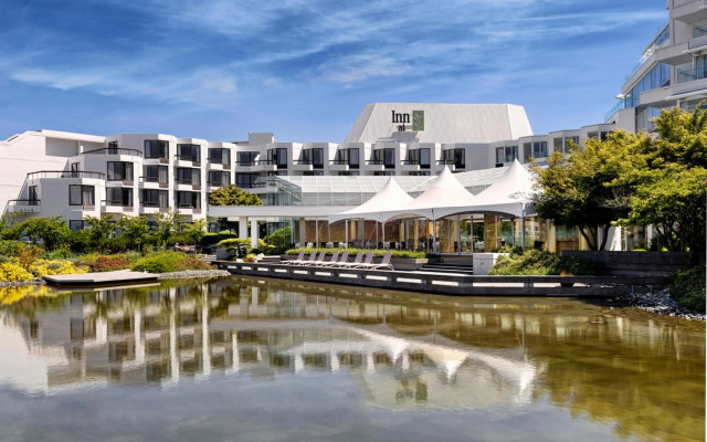 Inn at Laurel Point